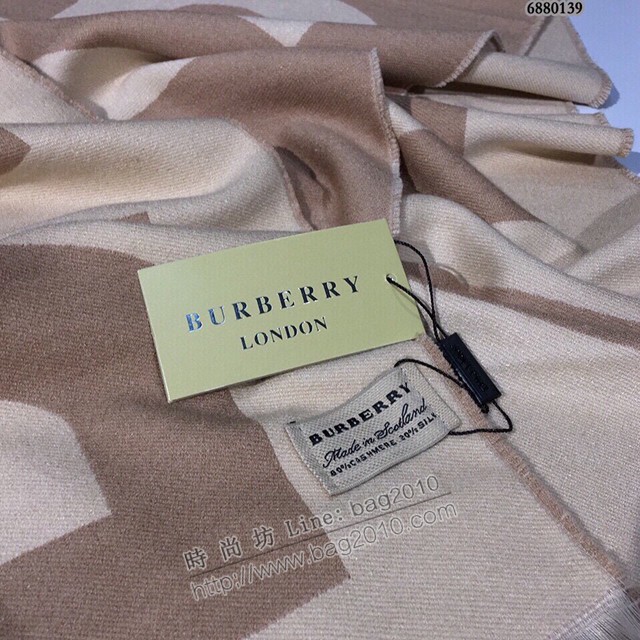 Burberry最新雙面大字母圍巾 巴寶莉2021新款男士羊毛圍巾  mmj1065
